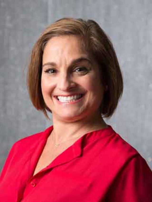 MARY LOU RETTON NET WORTH …!